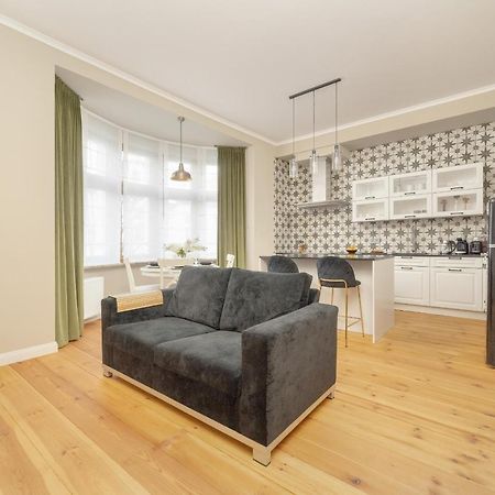 Aesthetic One Bedroom Apartment In Wroclaw By Noclegi Renters Екстериор снимка