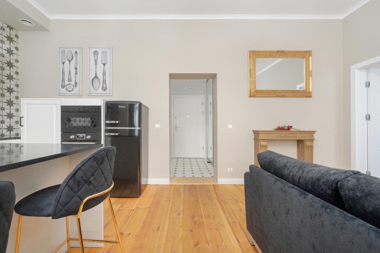 Aesthetic One Bedroom Apartment In Wroclaw By Noclegi Renters Екстериор снимка